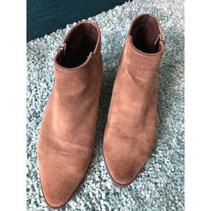 CIRCUS BY SAM EDELMAN HOLT STUD BOOTIE